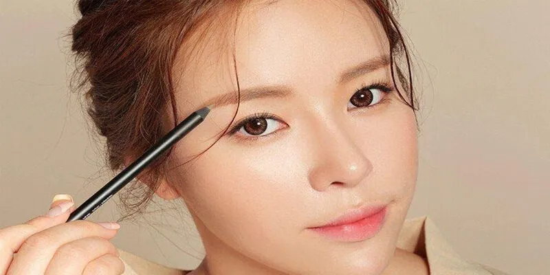 Cách kẻ lông mày đẹp mềm mại như sao Hàn