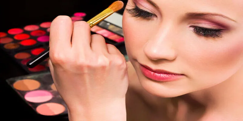 3 màu sắc ấn tượng nhất làm tôn vẻ đẹp của da